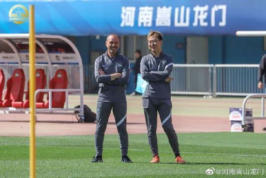 青娱乐伊人